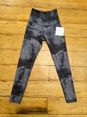Beyond YogaBlack & Gray Tie-Dye High-Rise Leggings